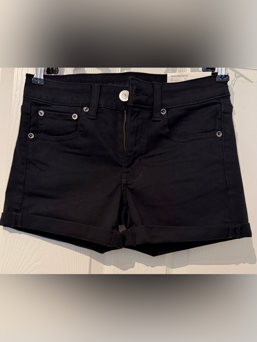 NWT American Eagle Next Level Stretch Low-Rise Midi Denim Shorts – Size 2